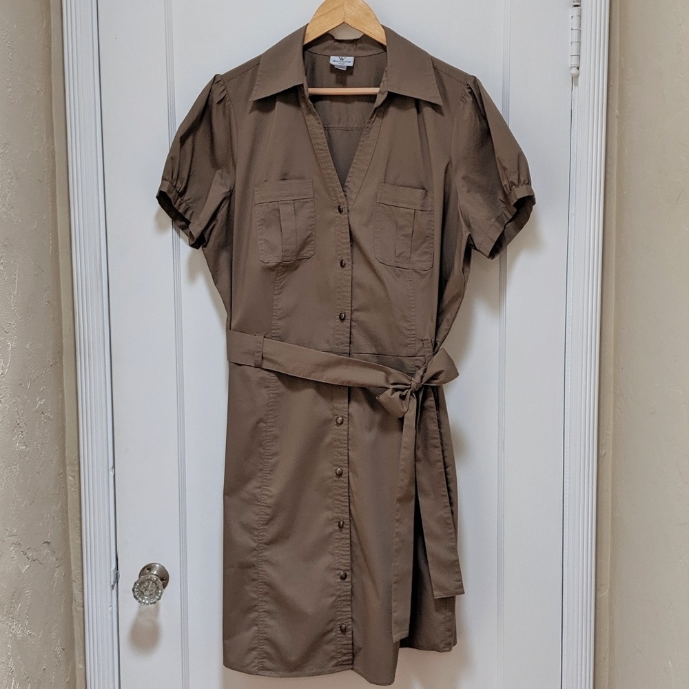 Worthington Camel color button down shirtdress
